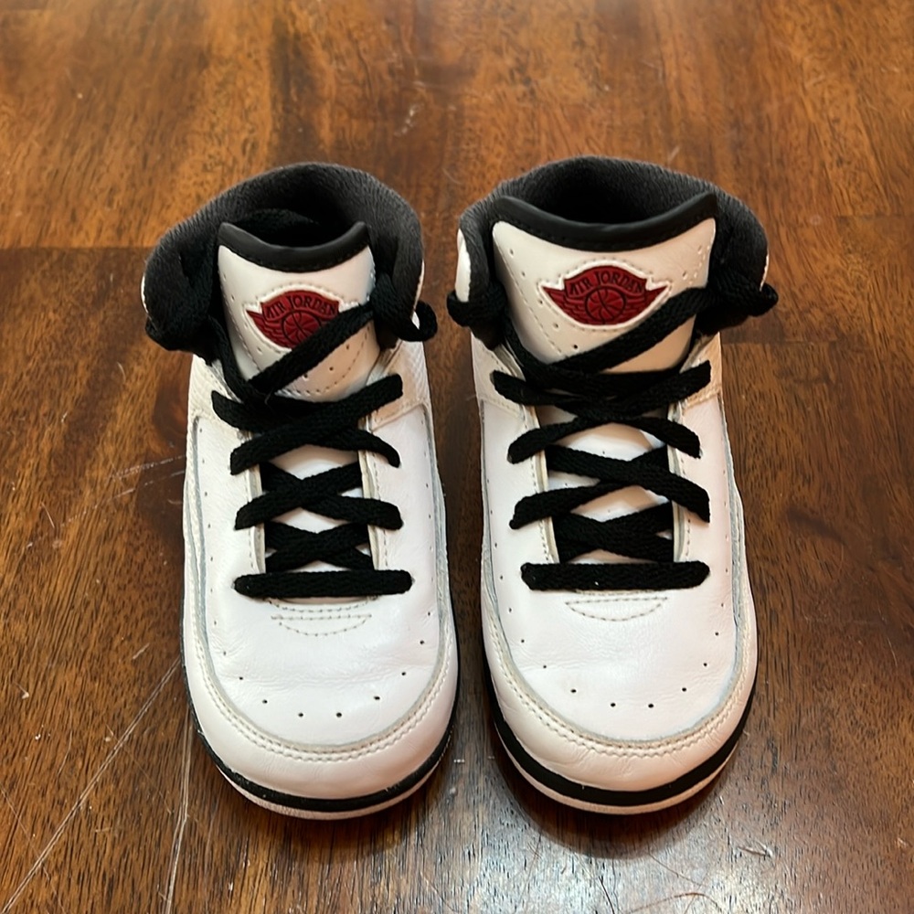 Jordan 2 mids 9C